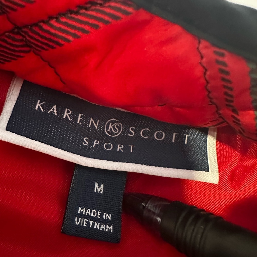 EUC Karen Scott Sport SzM Red black Tartan plaid quilted puffer Full Zip Vest - Picture 10 of 12